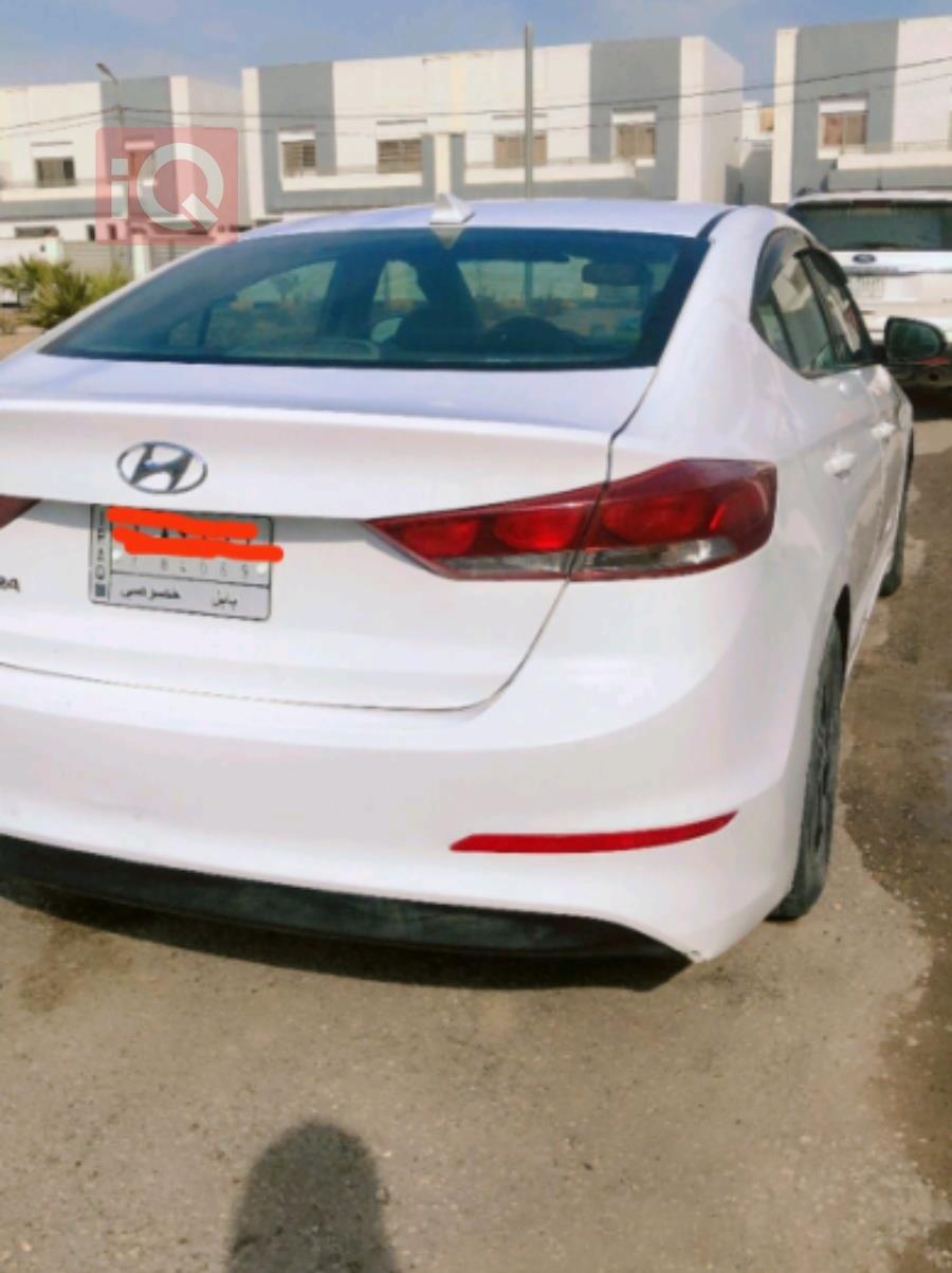 هیوندای ئەلەنترا